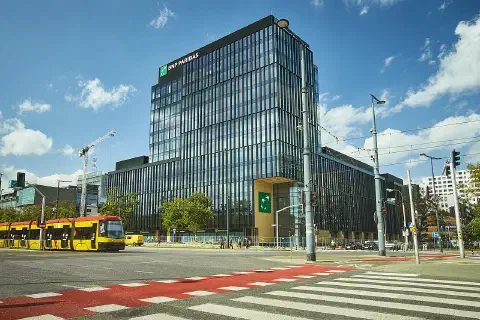 The head office of BNP Paribas Bank Polska.