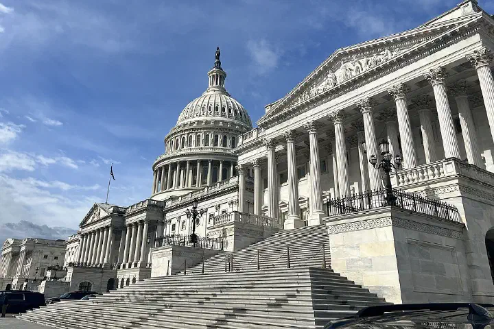 East front side view of the capital building