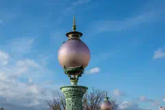 A light outside the Library of Congress.