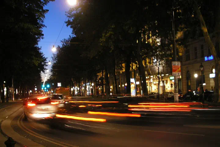 The Ringstraße in Vienna at night.