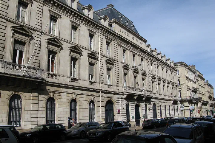 The Banque de France building at 13 rue Esprit des Lois, Bordeaux.