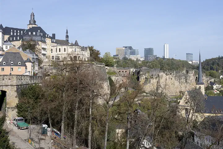 The Grund, Ville Haute and Kirchberg quarters of Luxembourg City, seen from the Corniche.
