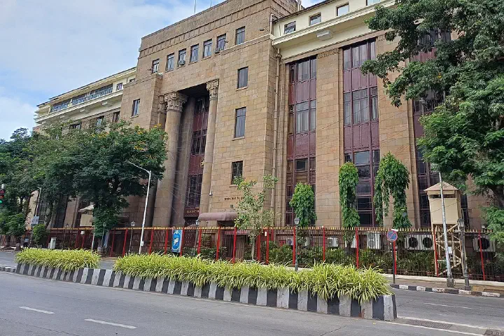 The Reserve Bank of India headquarters, Mumbai.