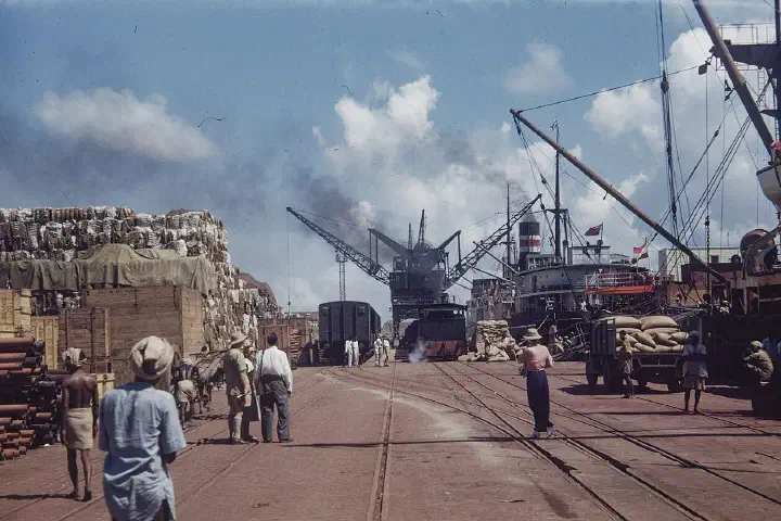 The port of Madras, around 1950.