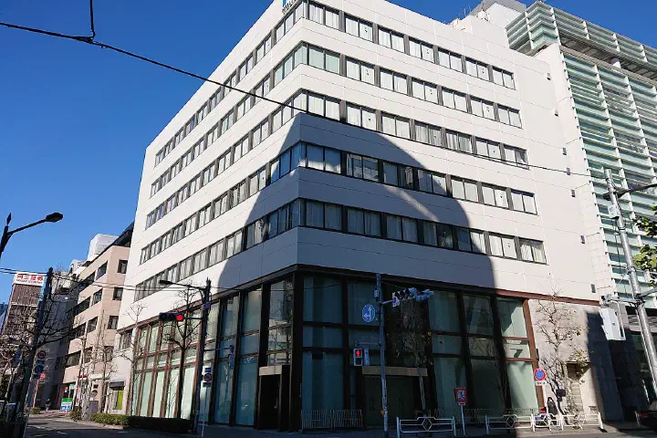 The Hulic Kabutocho Building at 6-7 Nihonbashi-Kabutocho, Chuo, Tokyo.