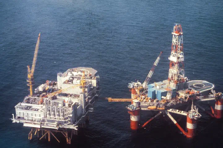 The oil rig Edda 2/7C, left, and the flotel Alexander L. Kielland.