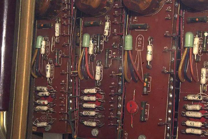 DOG-52 diodes and transistors made by Tewa in an Odra 1002 computer.