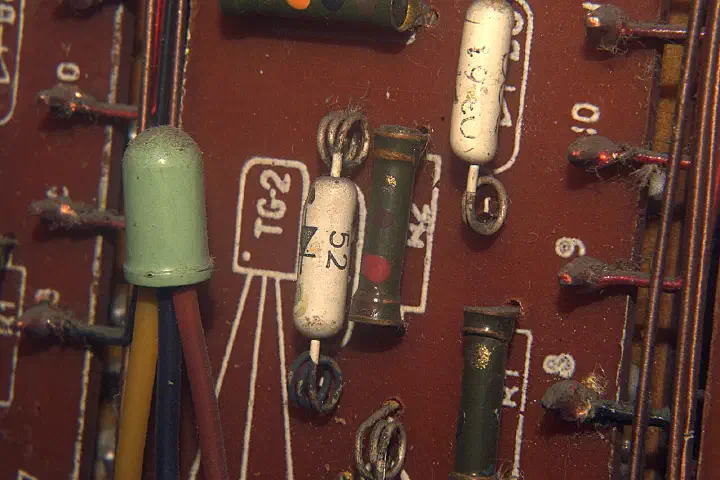 DOG-52 diodes and transistors made by Tewa in an Odra 1002 computer.