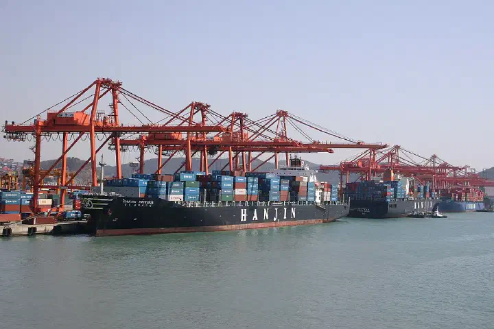 The Busan Container Terminal in 2006.