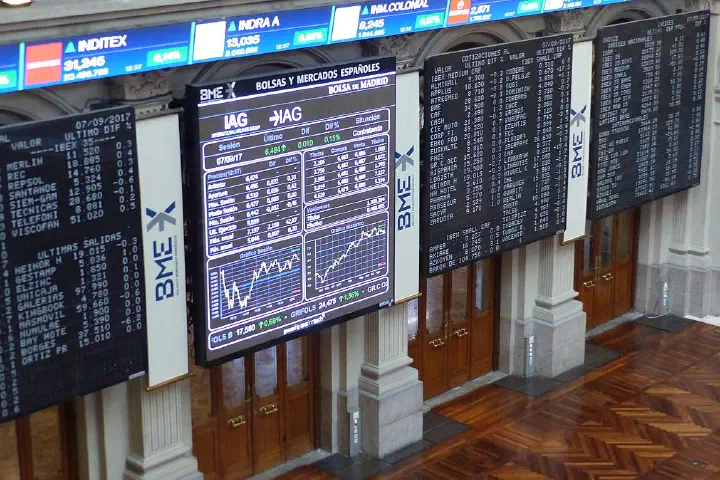 Inside the Palacio de la Bolsa, the Madrid Stock Exchange building.