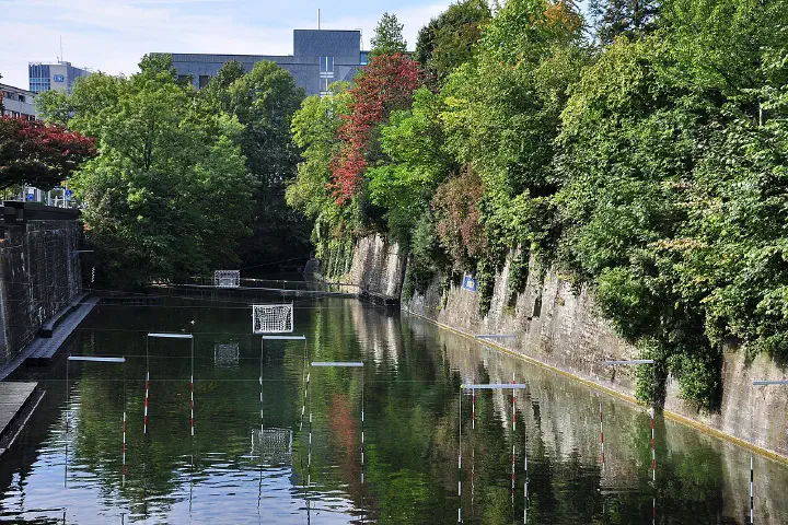 The Schanzengraben in Zurich, with the Alter Botanischer Garten to the left and the Zurich stock exchange in the background.
