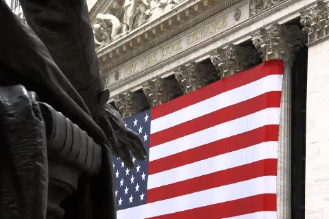 The hand of a George Washington statue above the New York Stock Exchange.