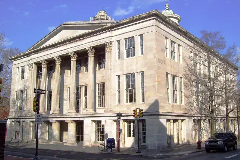 The Merchants' Exchange Building at the intersection of Walnut and S. Third Streets in the Old City neighborhood of Philadelphia.
